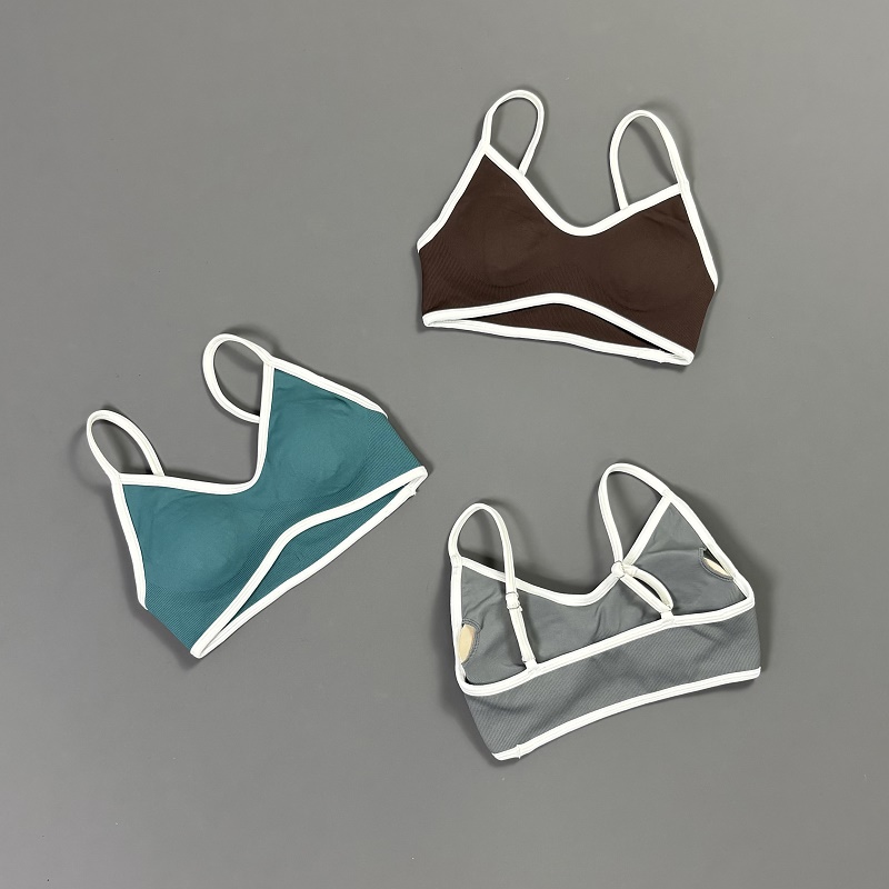 Women Contrastline Yoga Bra V  - огляд і ціна Yoga Và Fitness